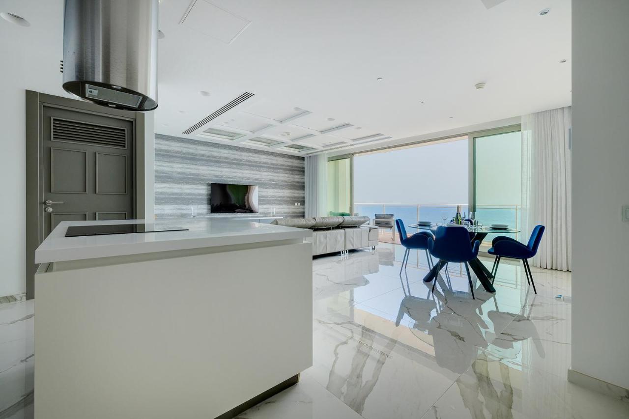 Super Luxury Apartment In Tigne Point, Amazing Sea Views Sliema Ngoại thất bức ảnh