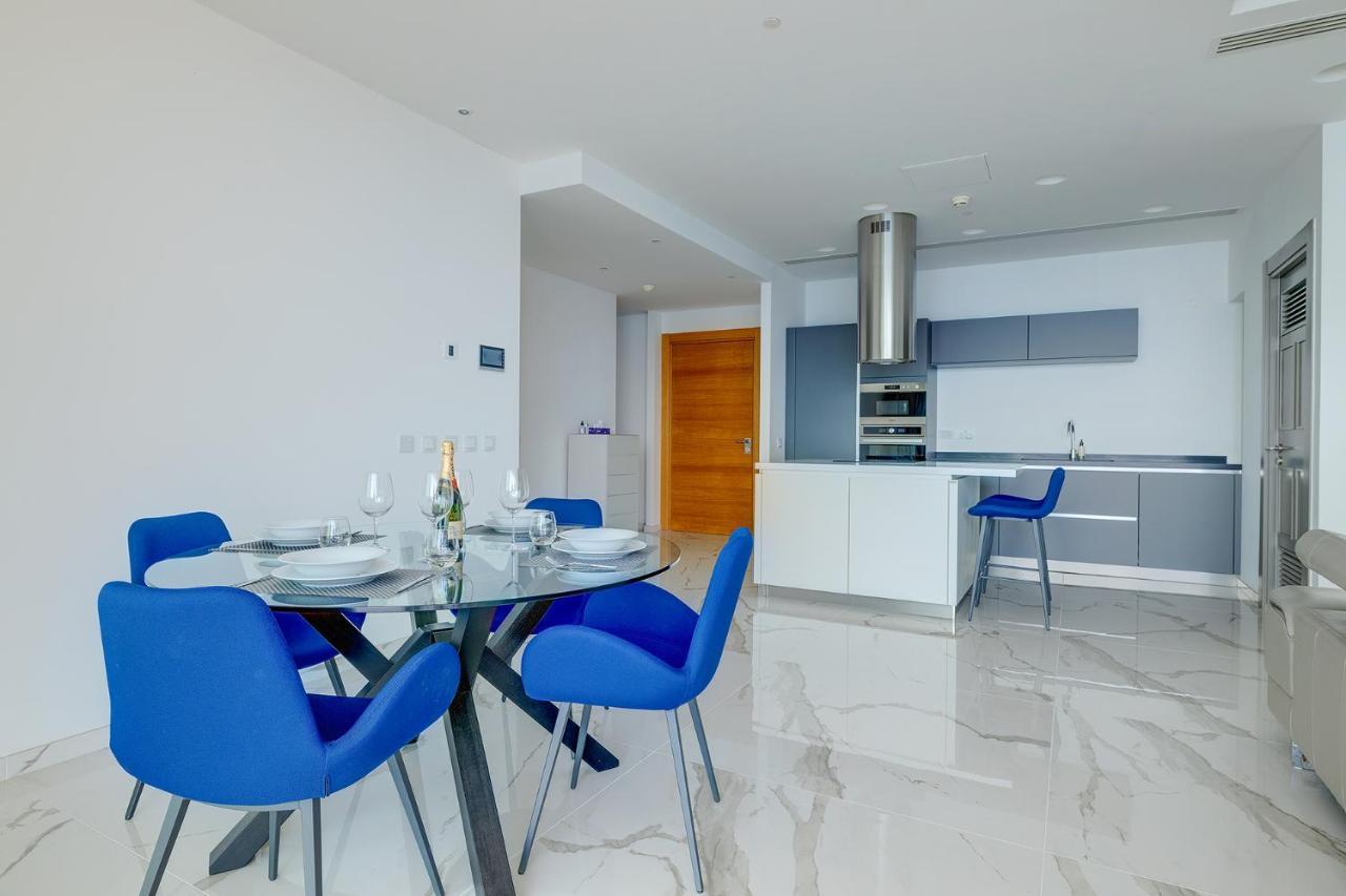 Super Luxury Apartment In Tigne Point, Amazing Sea Views Sliema Ngoại thất bức ảnh
