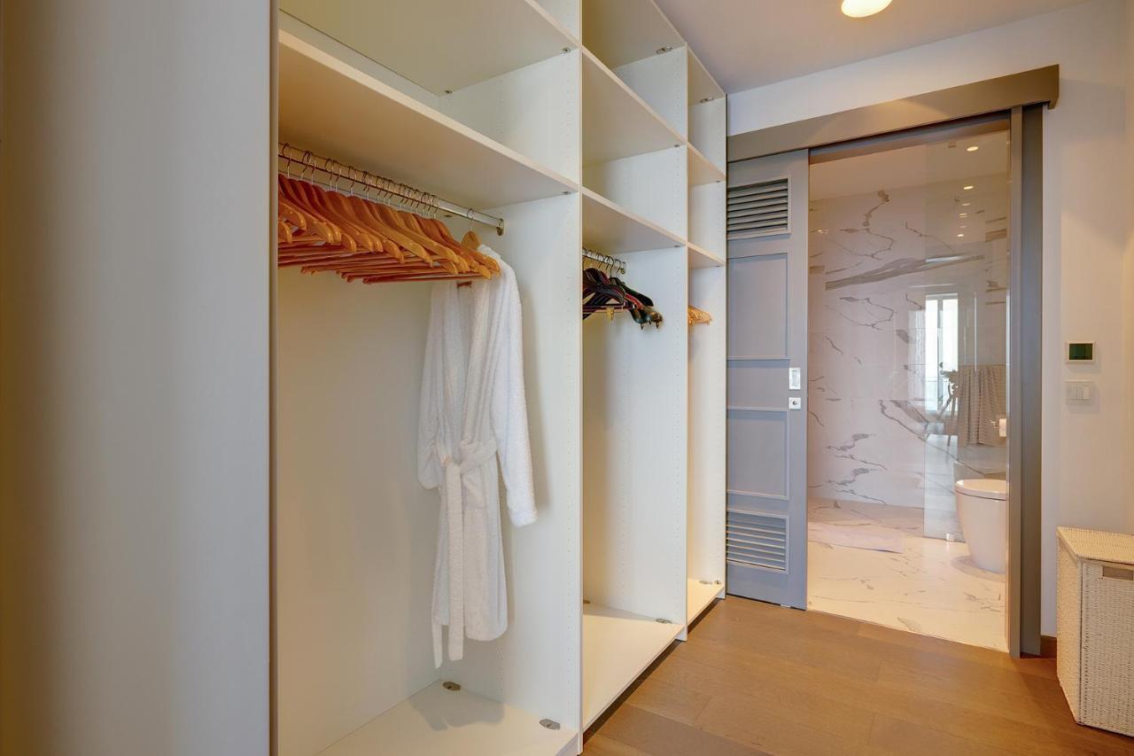 Super Luxury Apartment In Tigne Point, Amazing Sea Views Sliema Ngoại thất bức ảnh