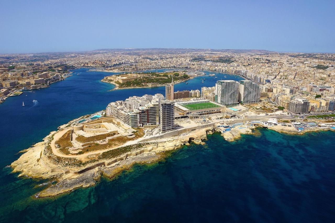 Super Luxury Apartment In Tigne Point, Amazing Sea Views Sliema Ngoại thất bức ảnh