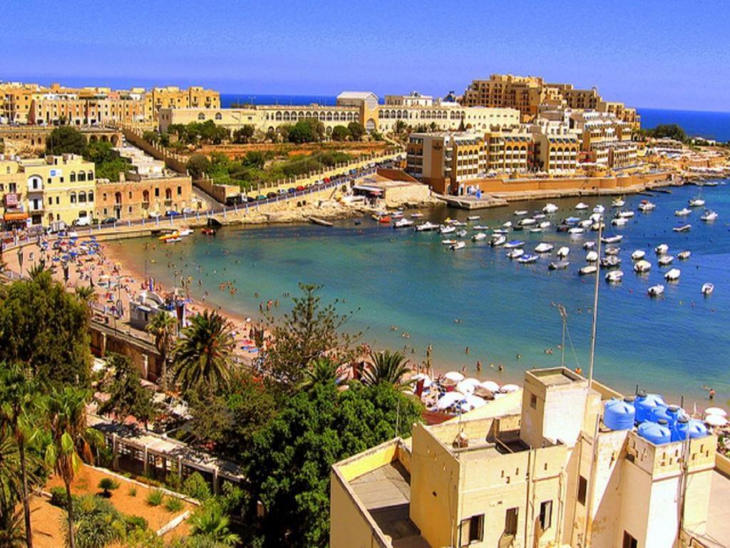 Super Luxury Apartment In Tigne Point, Amazing Sea Views Sliema Ngoại thất bức ảnh