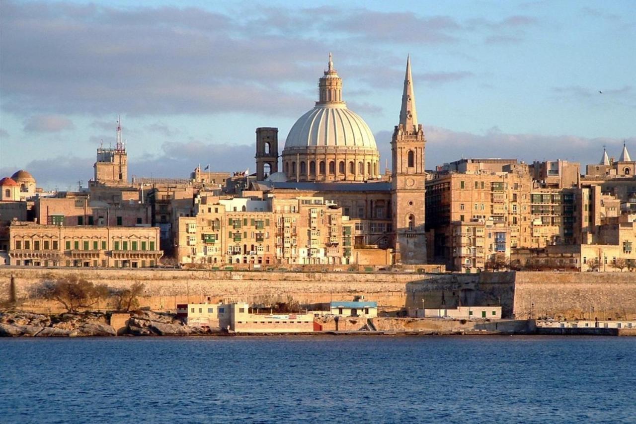 Super Luxury Apartment In Tigne Point, Amazing Sea Views Sliema Ngoại thất bức ảnh